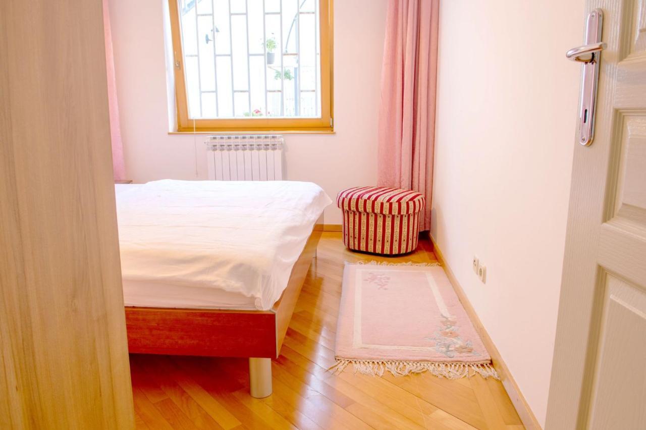 Beautiful Duplex In Heart Of Old Town - Free Parking Apartment Сараево Екстериор снимка