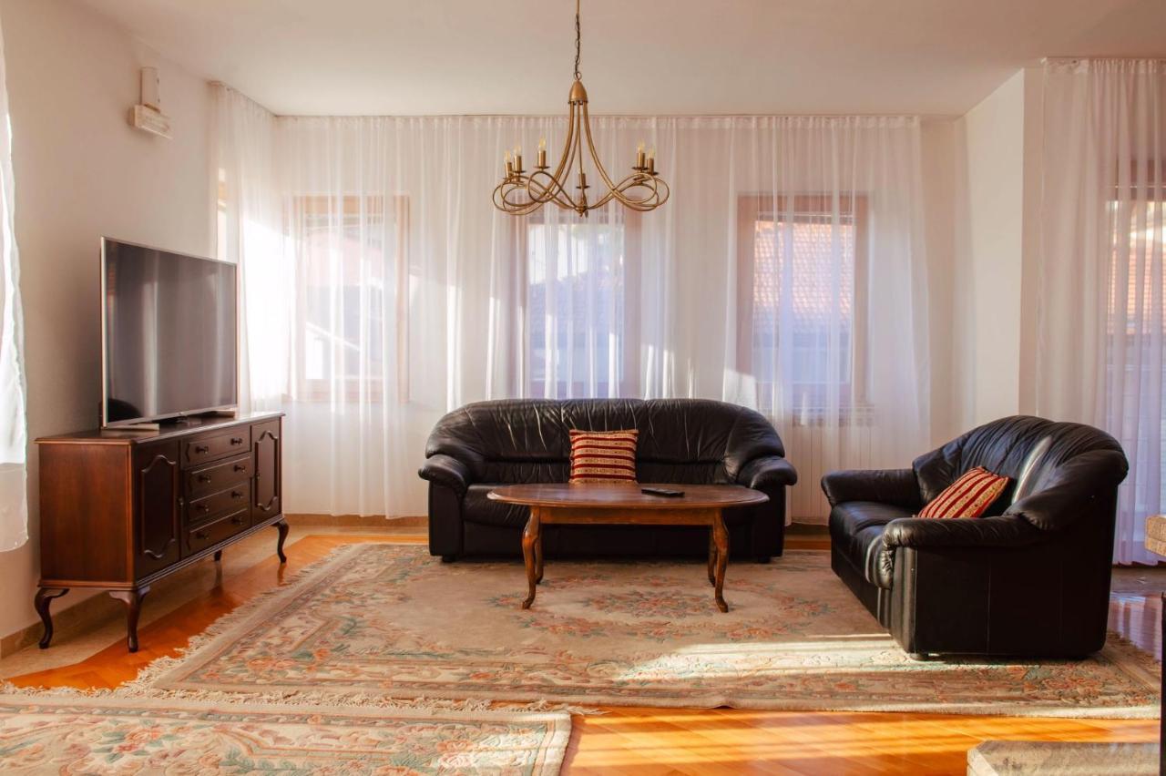 Beautiful Duplex In Heart Of Old Town - Free Parking Apartment Сараево Екстериор снимка