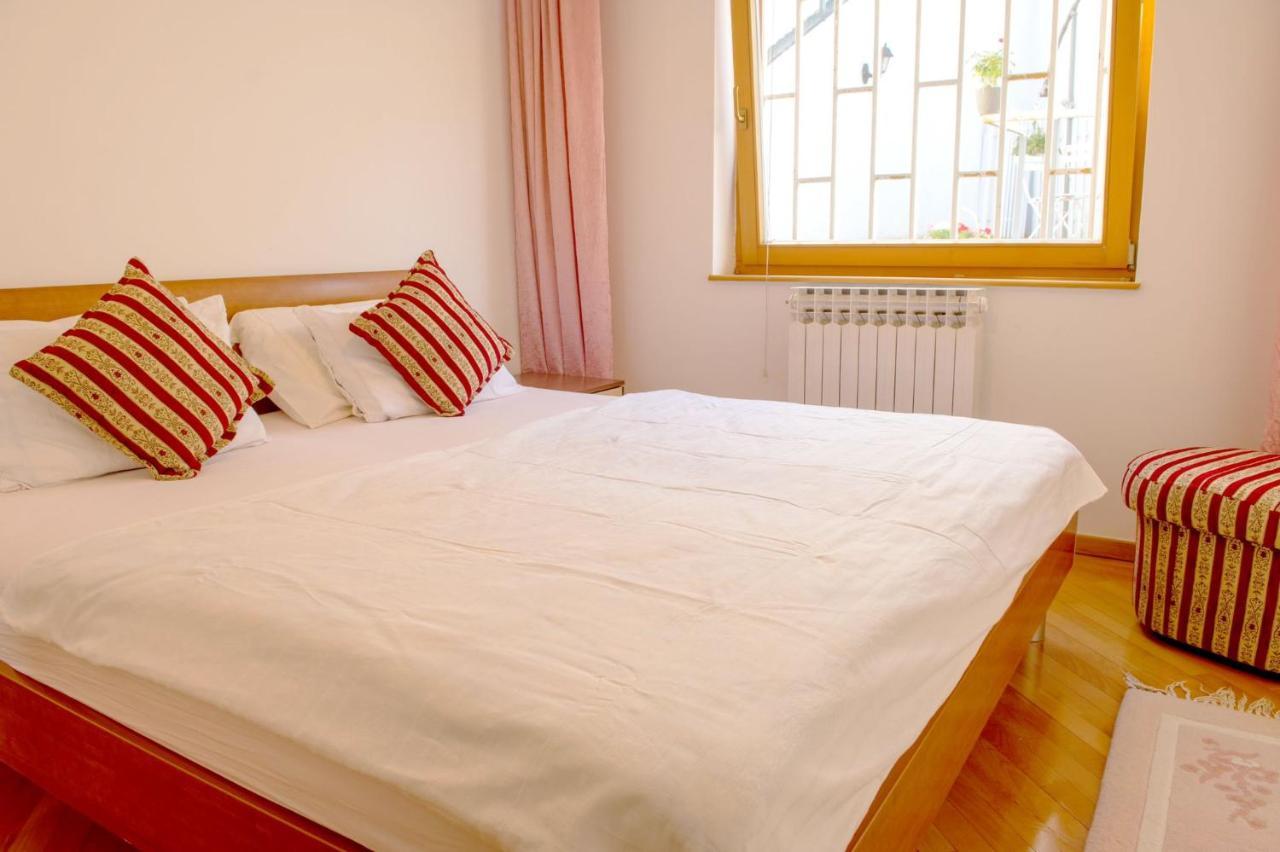 Beautiful Duplex In Heart Of Old Town - Free Parking Apartment Сараево Екстериор снимка